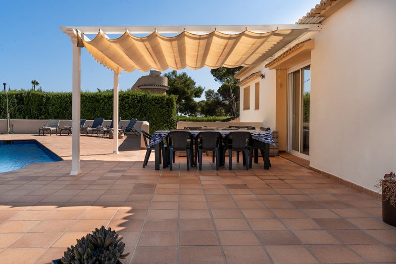 Terrace by the pool – Villa Pinyes, Jávea