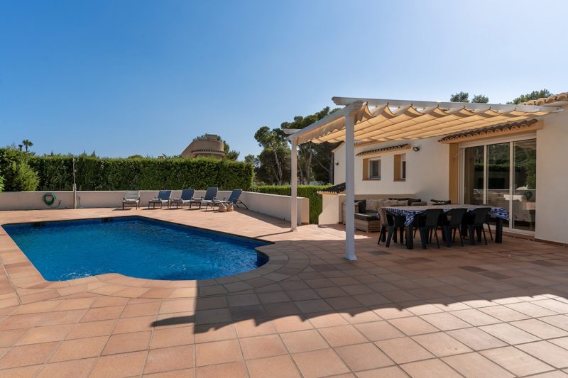 Garden and private pool – Villa Pinyes, Jávea